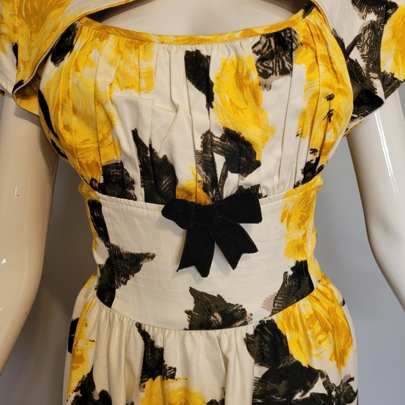 Pinup Couture Evelyn Yellow Roses Swing Dress + Bolero, VGUC, Size XL - Picture 3 of 11